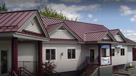 white house with burgundy metal roof|Best Metal Roof Colors On Houses (2023).